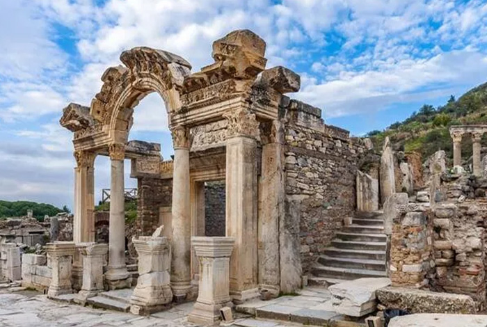 Kapadokya – Efes – Pamukkale Paket Turu